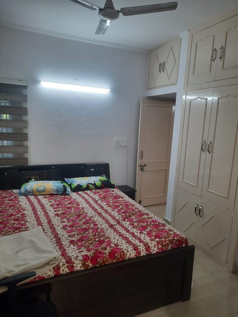 Bedroom, amrapali-sapphire-phase-ii 3 Bedroom 1390 Sq.Ft. Apartment In Sector 45 Noida 9598498