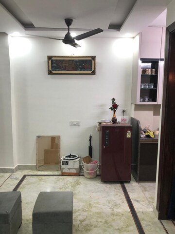 Living Room in 2.5 BHK Builder Floor at Uttam Nagar – for Rent