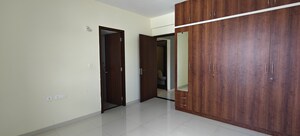 Room in 3 BHK Apartment at Vajram Newtown, Thanisandra Main Road – for Rent