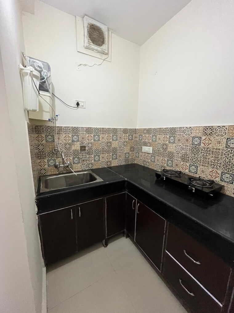 Kitchen, sector 45 1 Bedroom 700 Sq.Ft. Builder Floor In Sector 45 Gurgaon 9598488