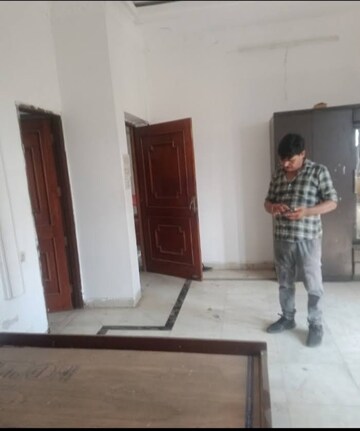 Living Room in 2 BHK Independent House at Jankipuram – for Rent