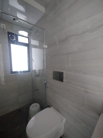 Room in 3 BHK Apartment at Dosti Eastern Bay, Wadala – for Rent