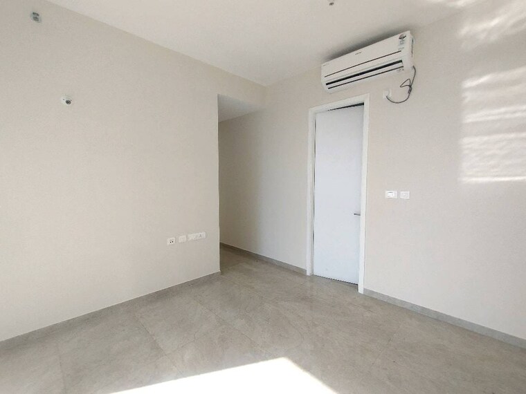 Room, tata-serein 3 Bedroom 1280 Sq.Ft. Apartment In Pokhran Road No Two Thane 9598700