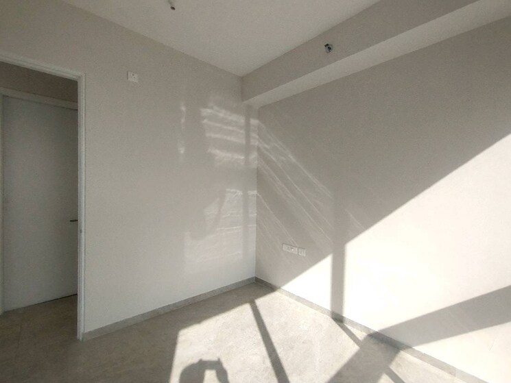 Room, tata-serein 3 Bedroom 1280 Sq.Ft. Apartment In Pokhran Road No Two Thane 9598700