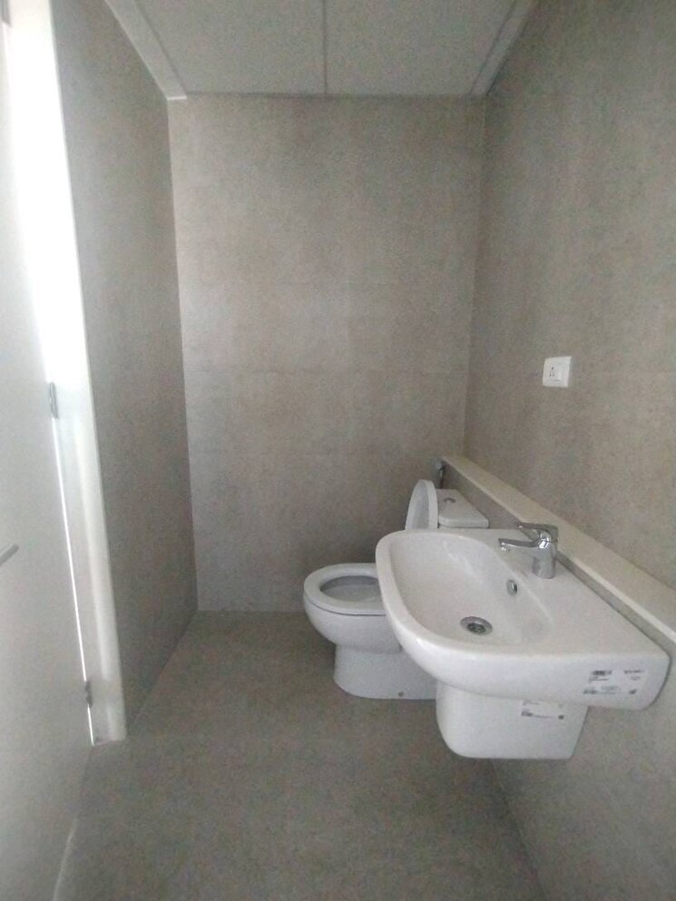 Bathroom, tata-serein 3 Bedroom 1280 Sq.Ft. Apartment In Pokhran Road No Two Thane 9598700