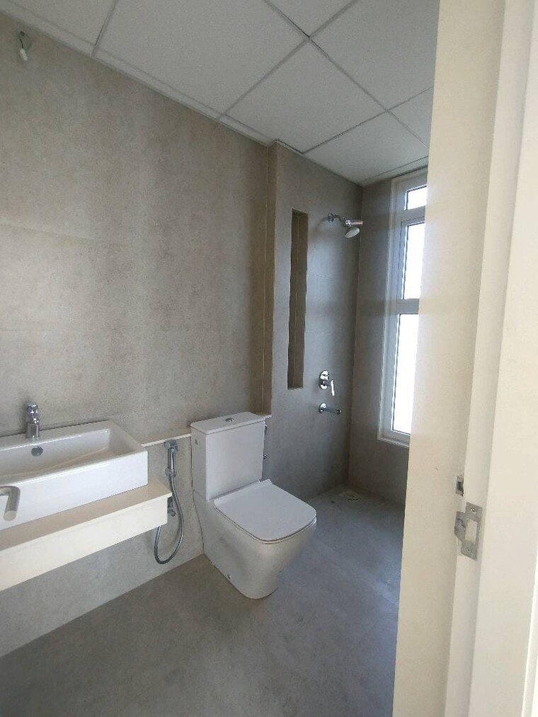 Bathroom, tata-serein 3 Bedroom 1280 Sq.Ft. Apartment In Pokhran Road No Two Thane 9598700