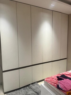 Furnished Amenities in 3 BHK Apartment at Omaxe Heights, Sector 86 – for Rent