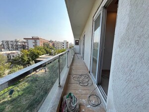 Balcony in 3 BHK Builder Floor at Saket – for Rent
