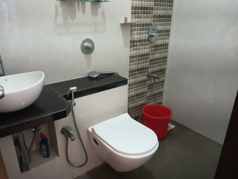Bathroom, grpm-zee-heights 1 Bedroom 413 Sq.Ft. Apartment In Vile Parle East Mumbai 9598817