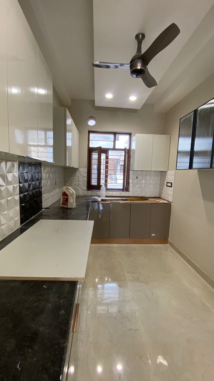 Kitchen, puri-aman-vilas 3 Bedroom 156 Sq.Yd. Builder Floor In Sector 89 Faridabad 9598751