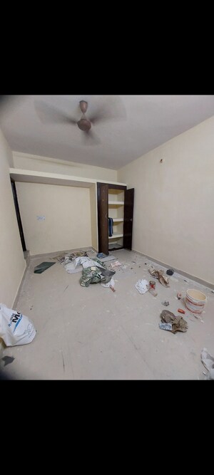 Room in 1 BHK Apartment at Aadharshila Apartment, Sarita Vihar – for Rent