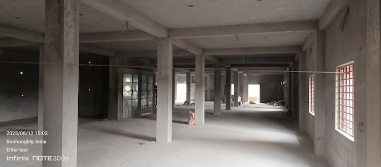 Team Area, boral Commercial Warehouse 6000 Sq.Ft. In Boral Kolkata 9598796
