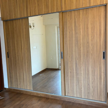 Room in 3 BHK Apartment at Shapoorji Pallonji Joyville Phase 3, Sector 102 – for Rent