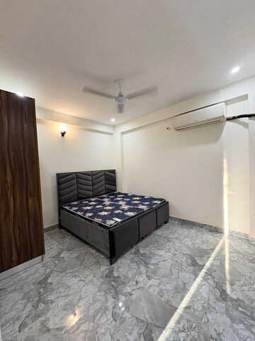 Bedroom in 2 BHK Builder Floor at Saket – for Rent