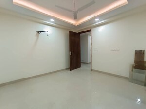 Room in 1 BHK Apartment at Paryavaran Complex – for Rent