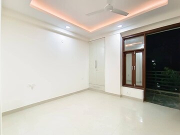 Room in 1 BHK Apartment at Paryavaran Complex – for Rent