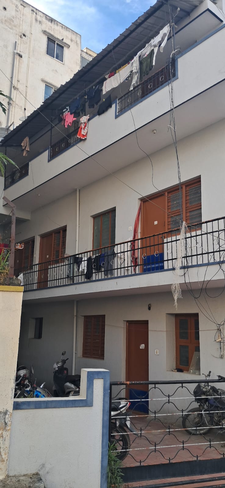 Plot For Sale in OMBR Layout