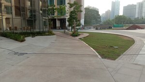 Parking in 2 BHK Apartment at Kalpataru Paramount B, Kapur Bawdi – for Rent