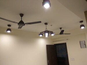 Furnished Amenities in 3 BHK Apartment at Amrapali Golf Homes, Sector 4 Greater Noida – for Rent