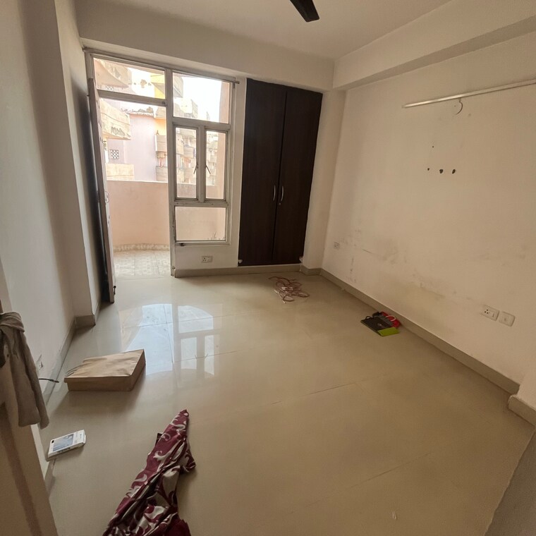Room, supertech-cape-town 2.5 Bedroom 1150 Sq.Ft. Apartment In Sector 74 Noida 9599201