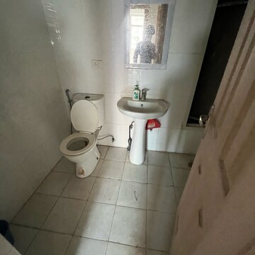 Bathroom in 2.5 BHK Apartment at Supertech Cape Town, Sector 74 – for Rent
