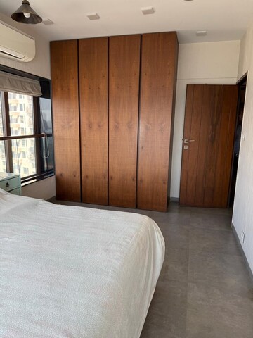 Room in 2 BHK Apartment at Sagar Sangeet CHS Colaba, Colaba – for Rent