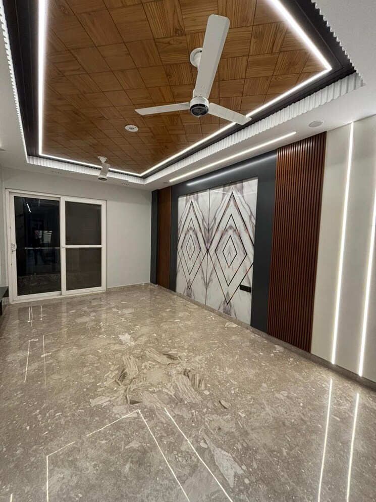 Room, shiv nagar 3 Bedroom 1800 Sq.Ft. Builder Floor In Shiv Nagar Delhi 9599229