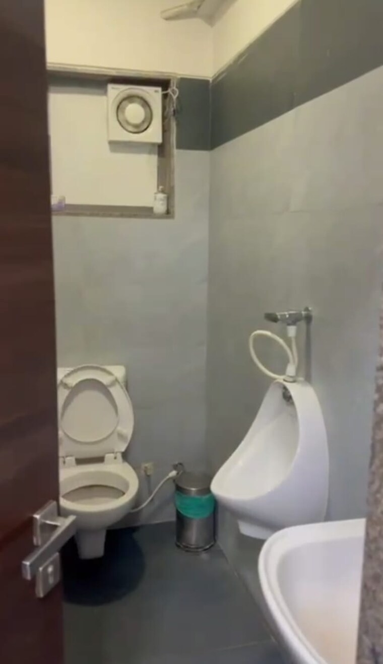 Bathroom, sankalp-iconic-tower Commercial Office Space 1181 Sq.Ft. In Sanidhya Ahmedabad 9599210