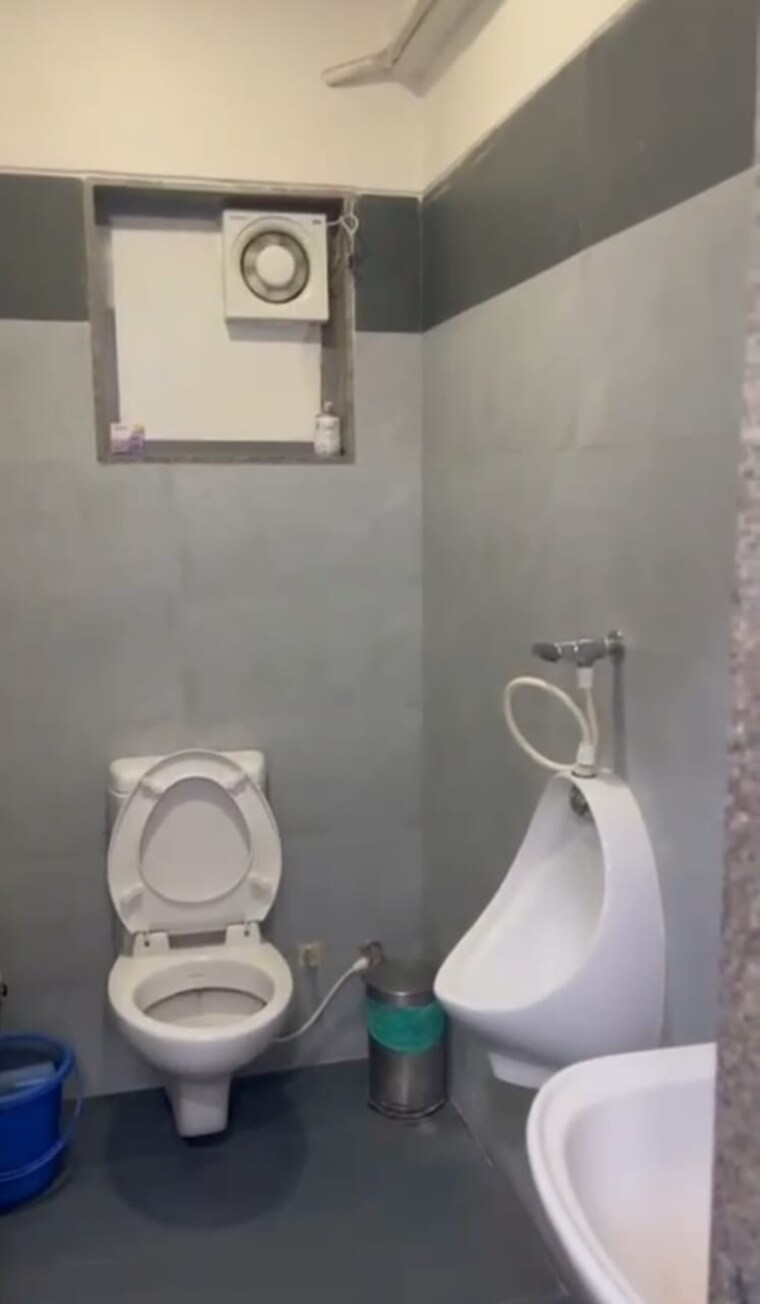 Bathroom, sankalp-iconic-tower Commercial Office Space 1181 Sq.Ft. In Sanidhya Ahmedabad 9599210