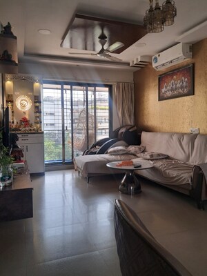 2 BHK Apartment For Rent in Divine Aspen Garden, Goregaon East