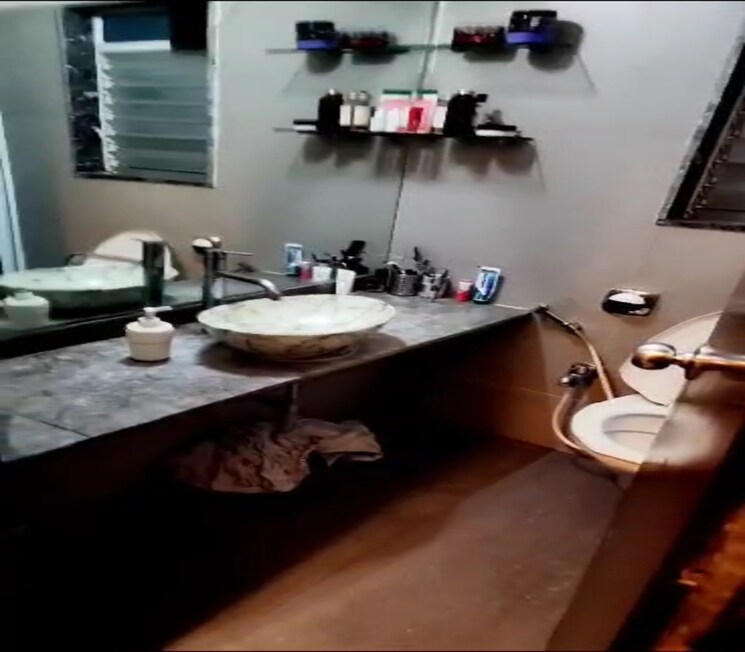 Bathroom, sewri 3 Bedroom 1300 Sq.Ft. Apartment In Sewri Mumbai 9599346