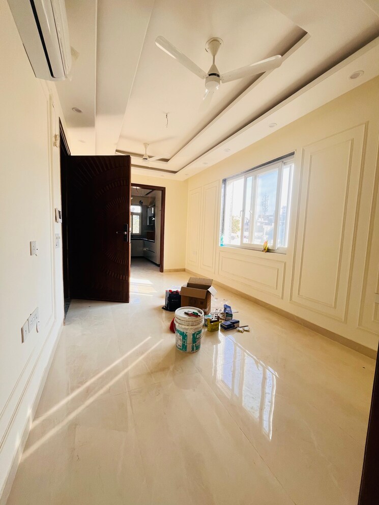 Room, sector 38 2 Bedroom 1270 Sq.Ft. Builder Floor In Sector 38 Gurgaon 9599812