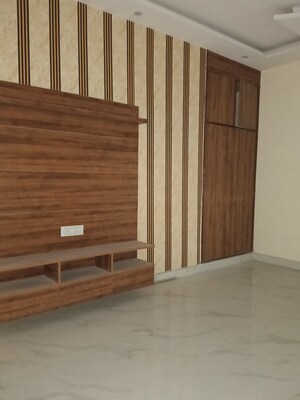 3 BHK Builder Floor For Sale in Teacher Colony