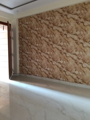 Room in 3 BHK Builder Floor at Teacher Colony – for Sale