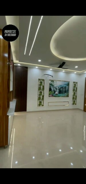 Room in 3 BHK Builder Floor at Sector 85 – for Rent