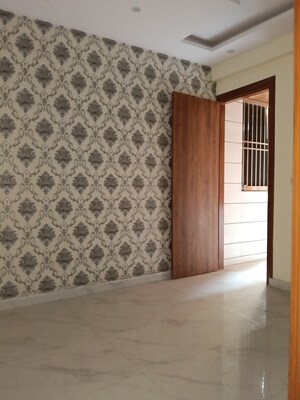 Room in 3 BHK Builder Floor at Teacher Colony – for Sale