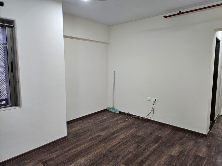 Room, thane west 3.5 Bedroom 1600 Sq.Ft. Apartment In Thane West Thane 9599818