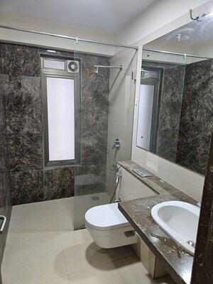 Bathroom in 3.5 BHK Apartment at Thane West – for Rent