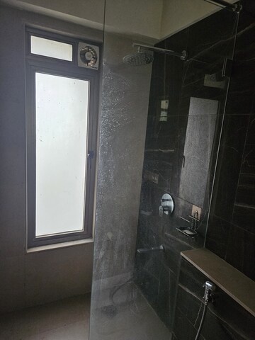 Kitchen in 3.5 BHK Apartment at Thane West – for Rent