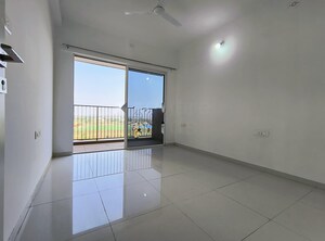 Room in 3 BHK Apartment at Godrej Boulevard, Manjari – for Rent