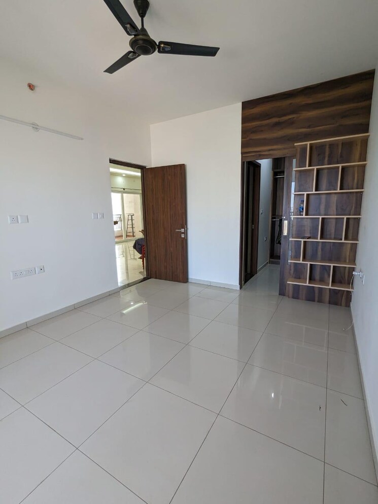 Room, thanisandra main road 2 Bedroom 1535 Sq.Ft. Apartment In Thanisandra Main Road Bangalore 9599889