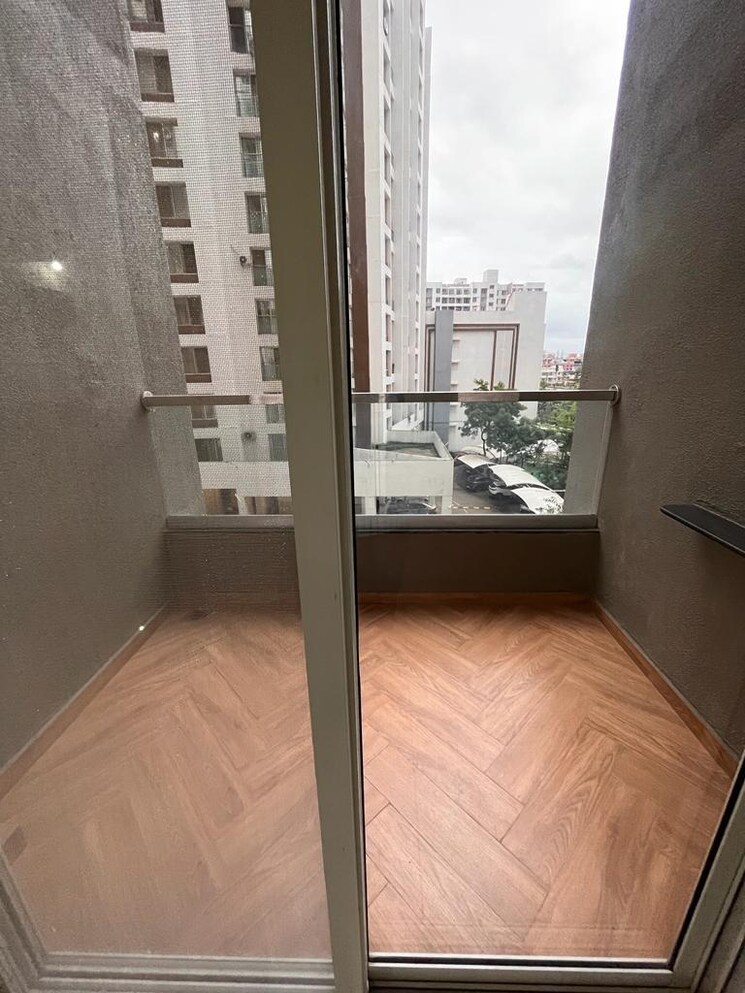 Balcony, oxford-olympia 2 Bedroom 1050 Sq.Ft. Apartment In Wakad Pune 9599965