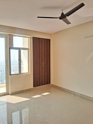 Room in 2 BHK Apartment at Mittal Rajnagar Residency, Raj Nagar Extension – for Rent