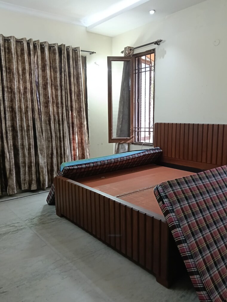 Bedroom, ansal-plaza-sector-23 3 Bedroom 2400 Sq.Ft. Builder Floor In Sector 23 Gurgaon 9600048