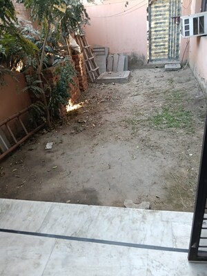 Balcony in 3 BHK Builder Floor at Ansal Plaza Sector-23, Sector 23 – for Rent