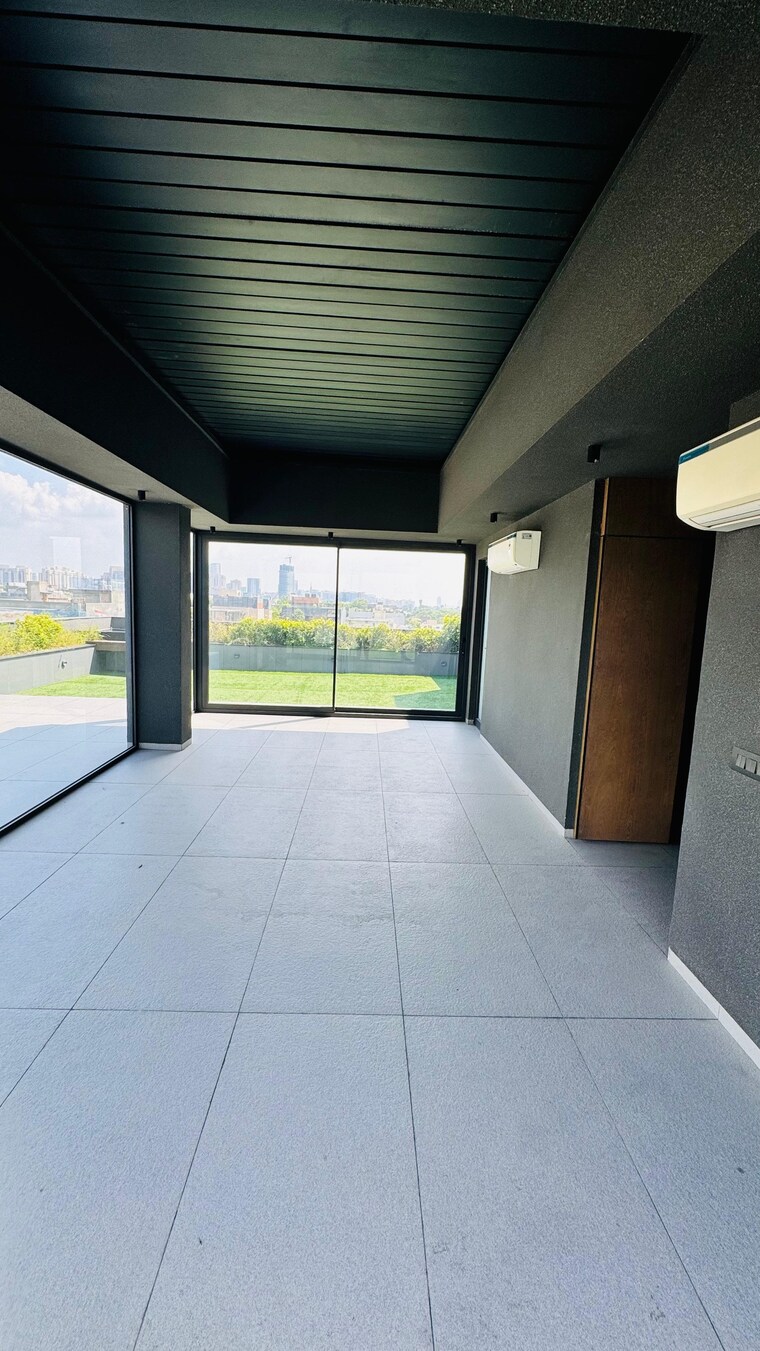 Room, dlf phase i 4 Bedroom 502 Sq.Yd. Builder Floor In Dlf Phase I Gurgaon 9600142