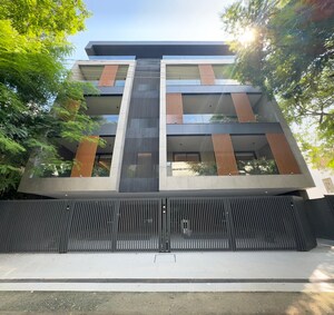 4 BHK Builder Floor – Exterior View View at Dlf Phase I - for Sale