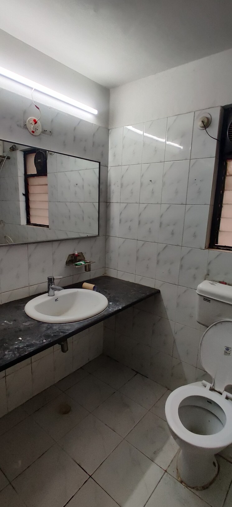 Bathroom, db-golf-links 3 Bedroom 2200 Sq.Ft. Apartment In Yerawada Pune 9600197