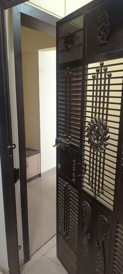 2 BHK Apartment For Sale in Paramount Altissimo