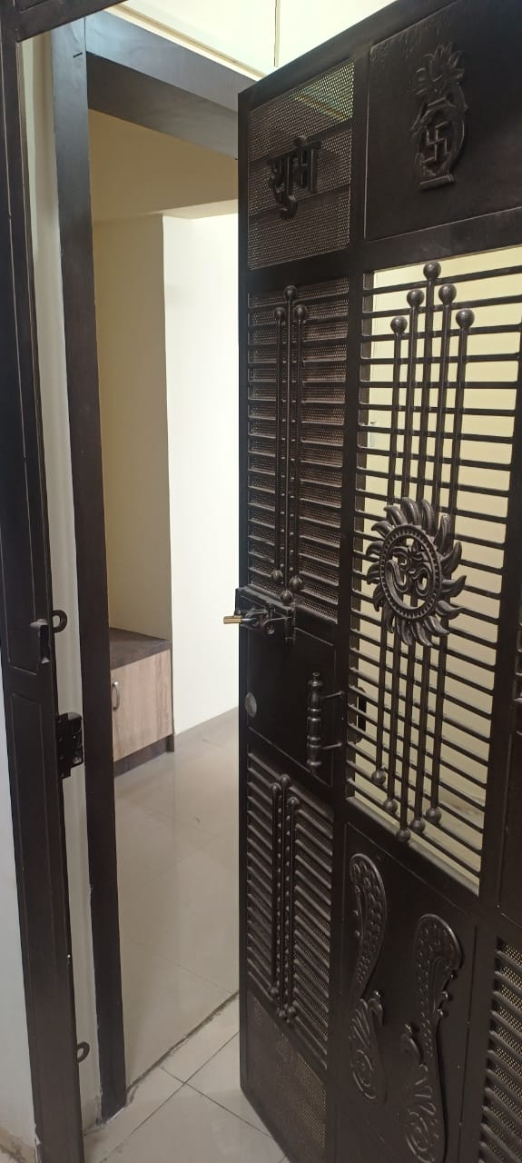 2 BHK Apartment For Sale in Paramount Altissimo